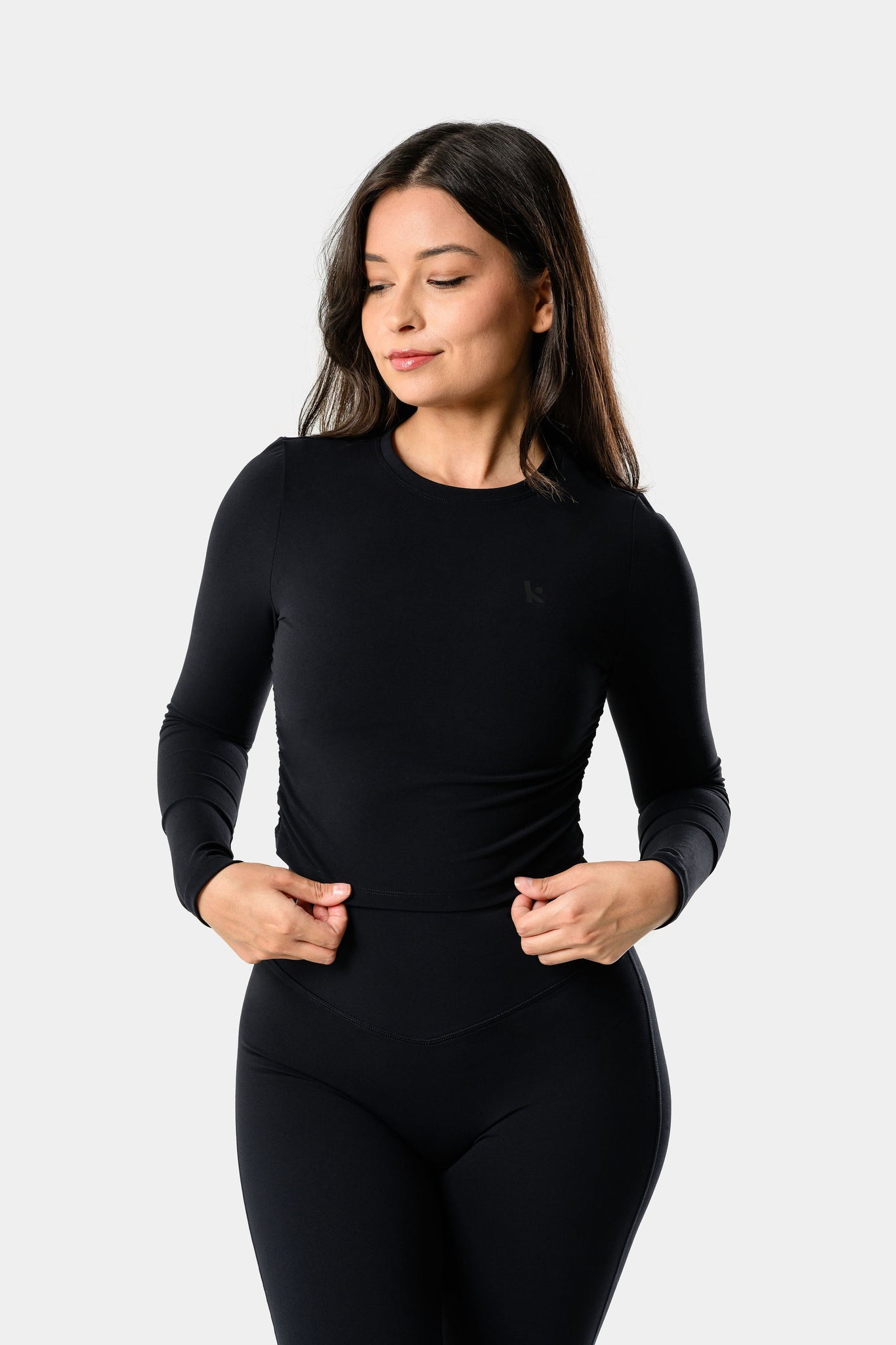 Everly Long Sleeve Crop Top - Black