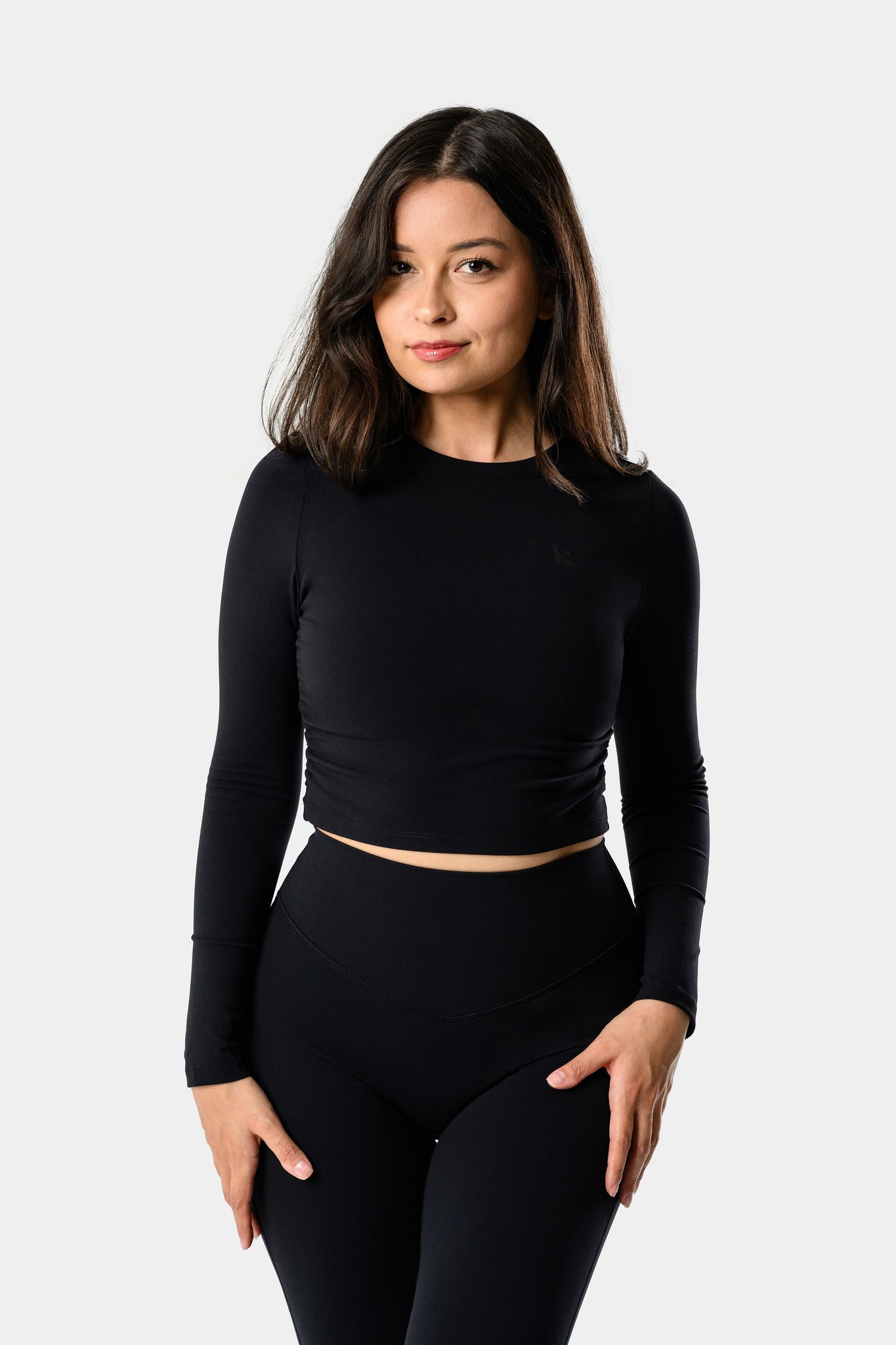 Everly Long Sleeve Crop Top - Black