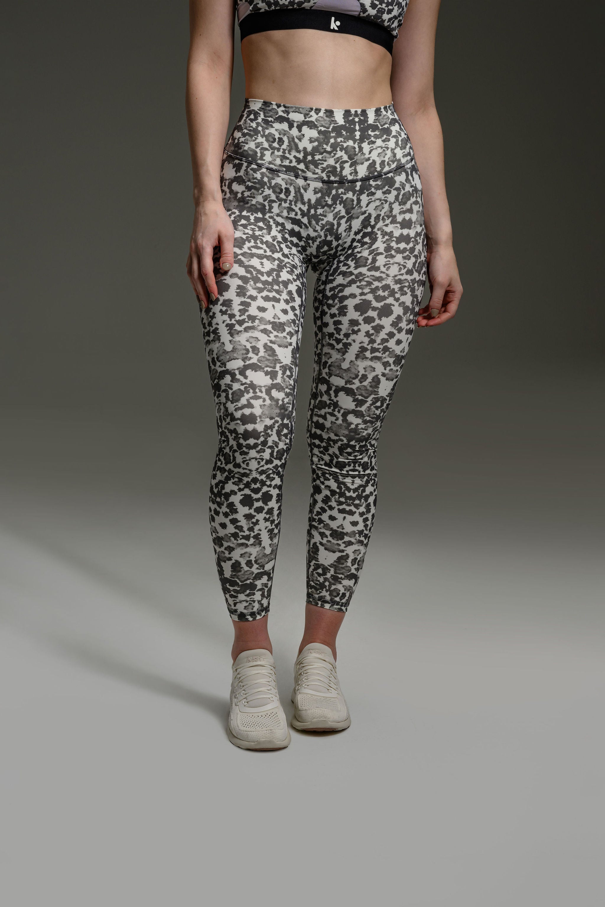 Featherlite Enhance Leggings 27